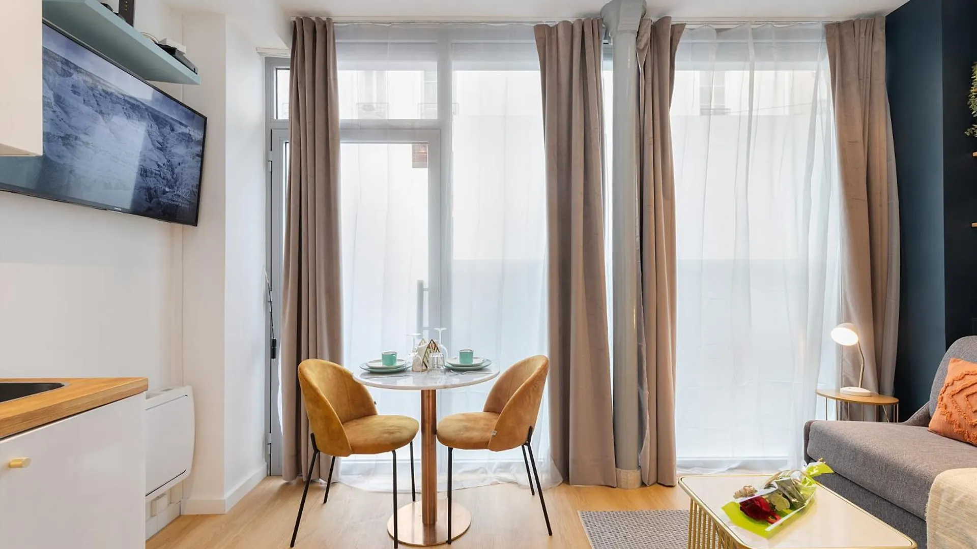 Guestrust - Champeret Porte Maillot - Ternes Apartment *